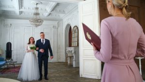 Newly Engaged’s Guide to Planning a Wedding